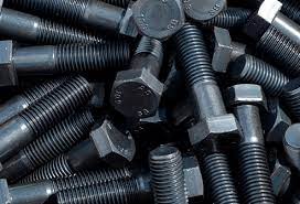 Высокопрочный крепеж для ножниц по металлолому: что влияет на стойкость метизов